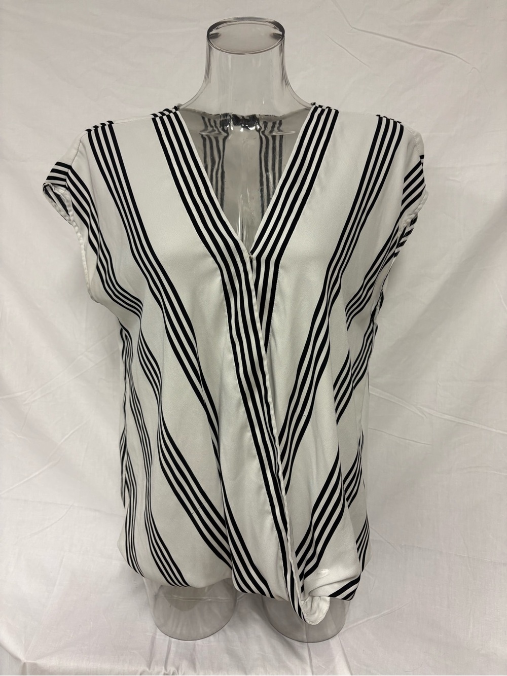 Ann Taylor Black & White Striped Blouse – Size Large
